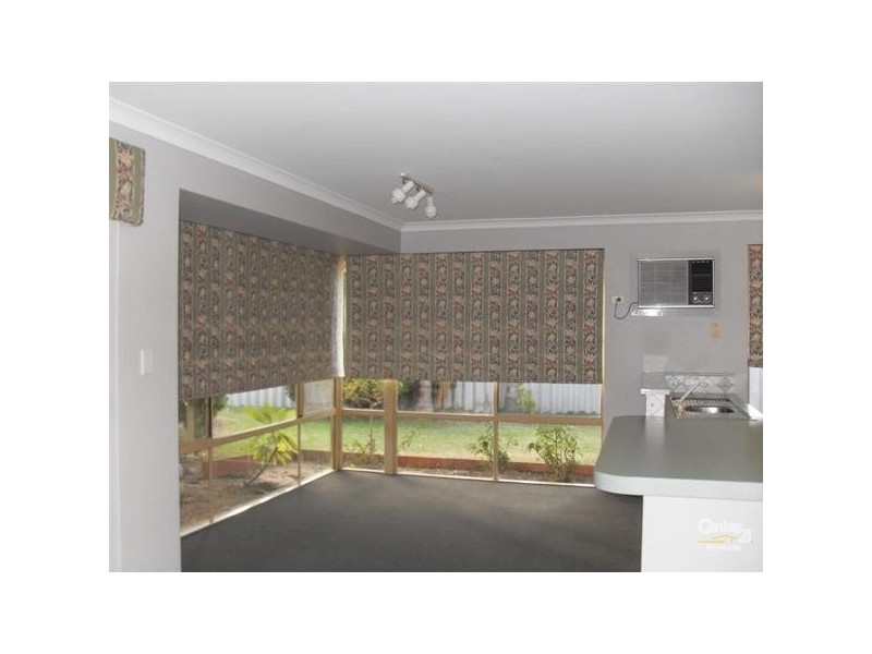 17 Kentia Close, Warnbro WA 6169