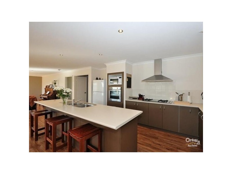 6 Chestnut Way, Baldivis WA 6171