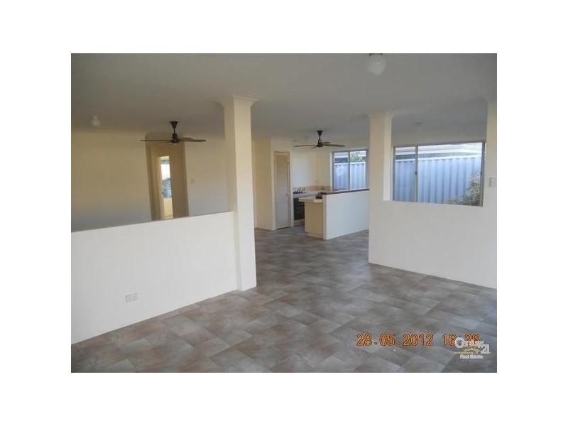 16 Hood Court, Port Kennedy WA 6172