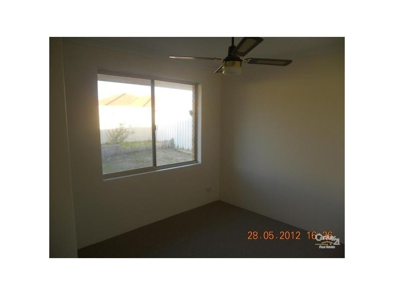 16 Hood Court, Port Kennedy WA 6172