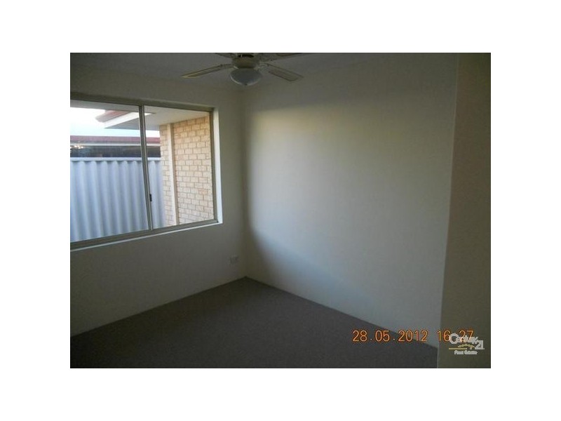 16 Hood Court, Port Kennedy WA 6172