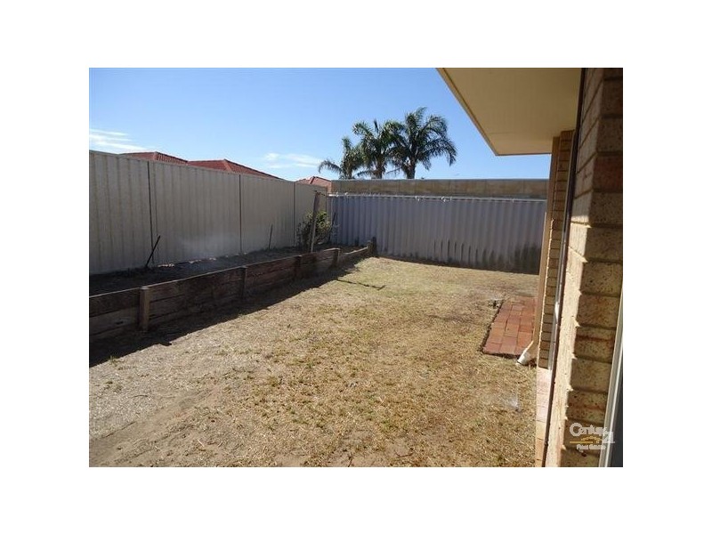 16 Hood Court, Port Kennedy WA 6172