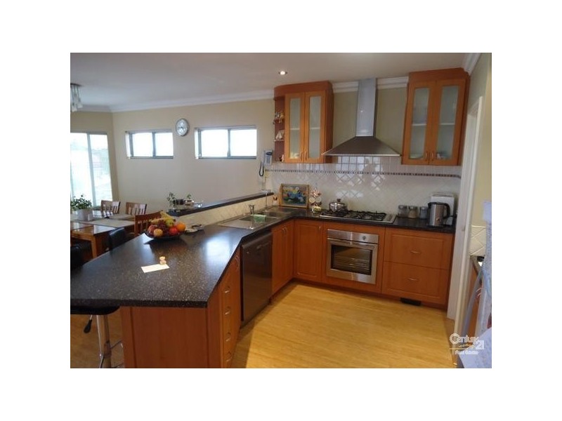 1/5 Bell Street, Rockingham WA 6168