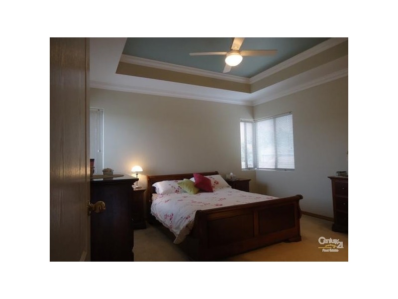 1/5 Bell Street, Rockingham WA 6168