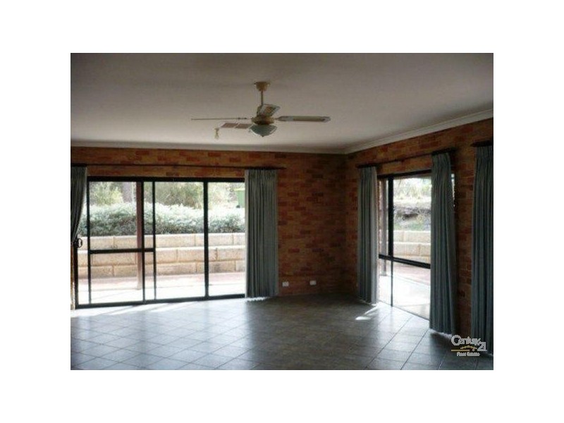 5 Braddock Road, Wellard WA 6170