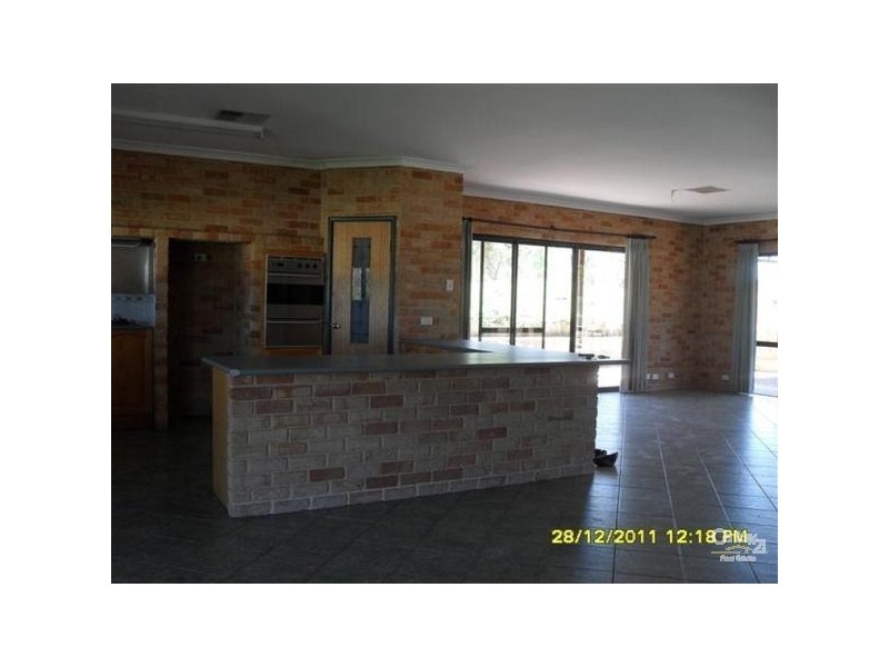 5 Braddock Road, Wellard WA 6170