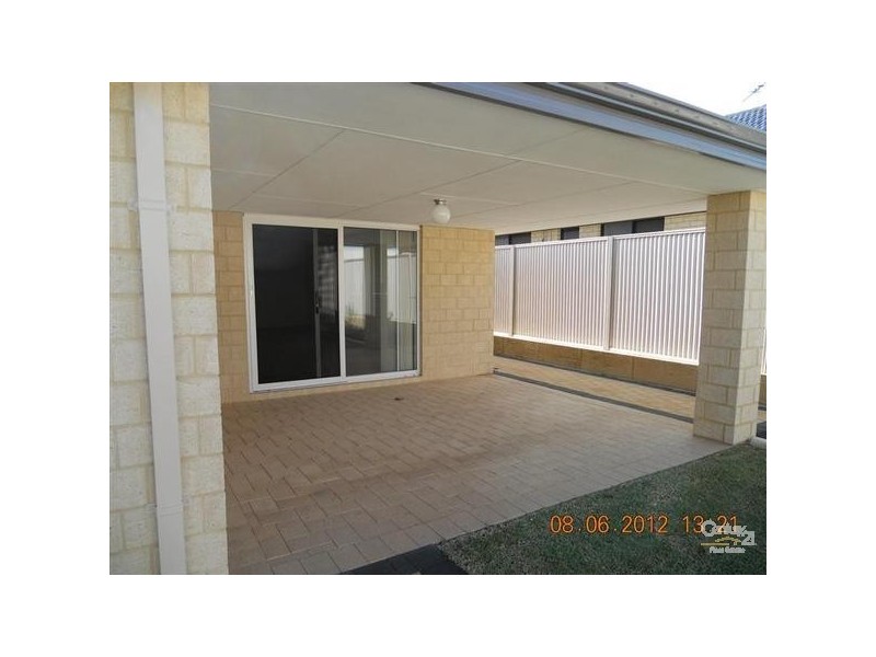 16 Hayeswater Crescent, Waikiki WA 6169