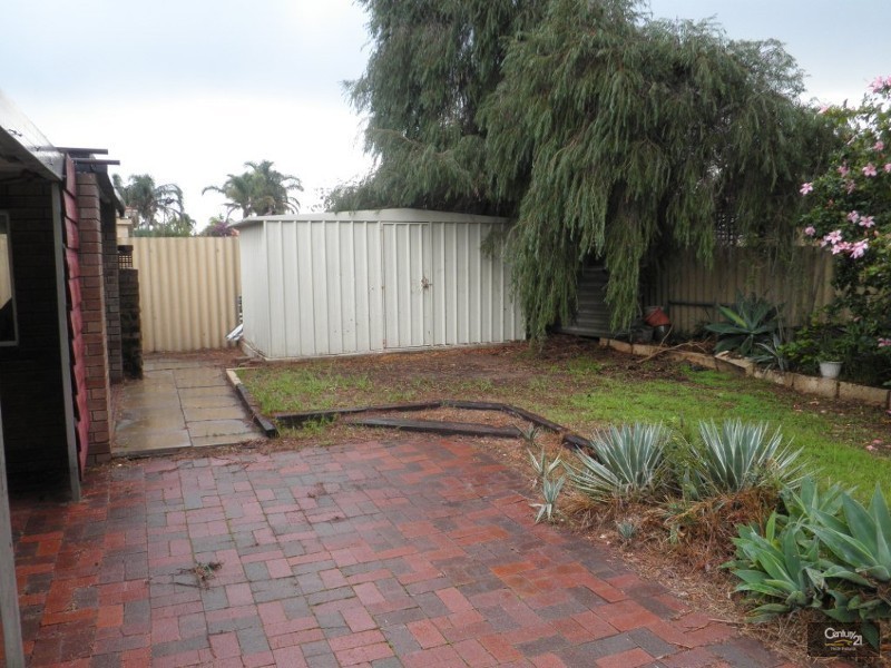 4 Arctic Close, Waikiki WA 6169