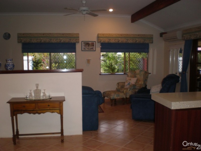 17 St Tropez Court, Port Kennedy WA 6172