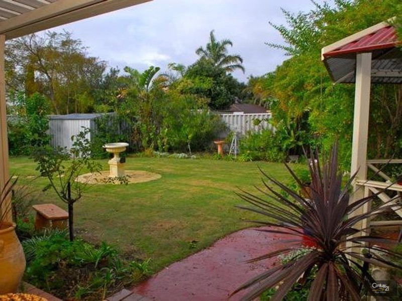 17 St Tropez Court, Port Kennedy WA 6172