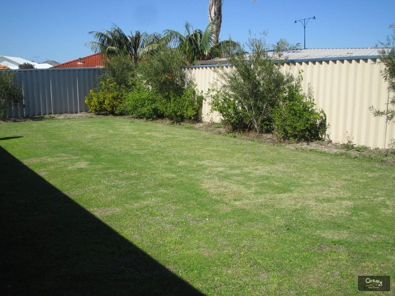 5 Oleander Avenue, Rockingham WA 6168