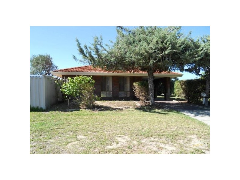 16 Leeder Street, Safety Bay WA 6169