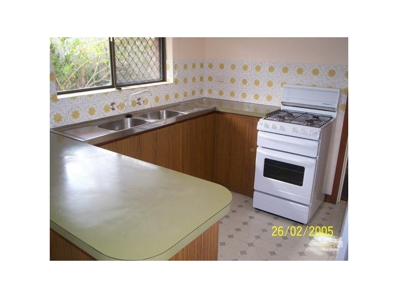 16 Leeder Street, Safety Bay WA 6169