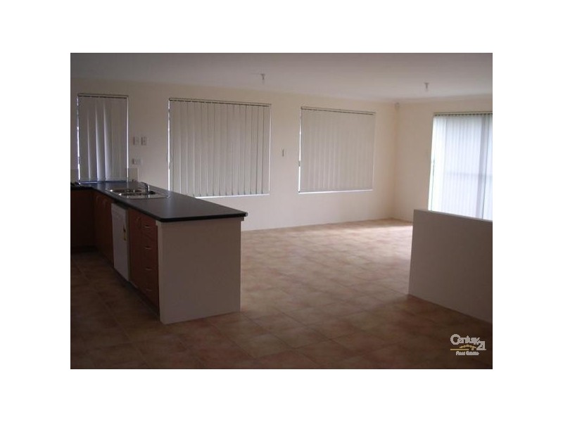 35 Benbecula Loop, Port Kennedy WA 6172