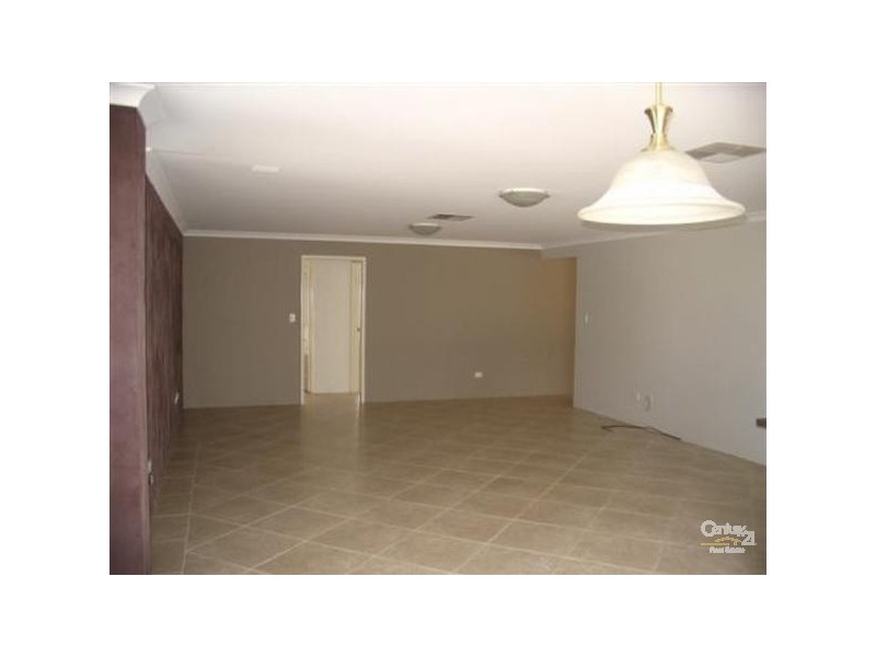 116 San Sebastian Boulevard, Port Kennedy WA 6172