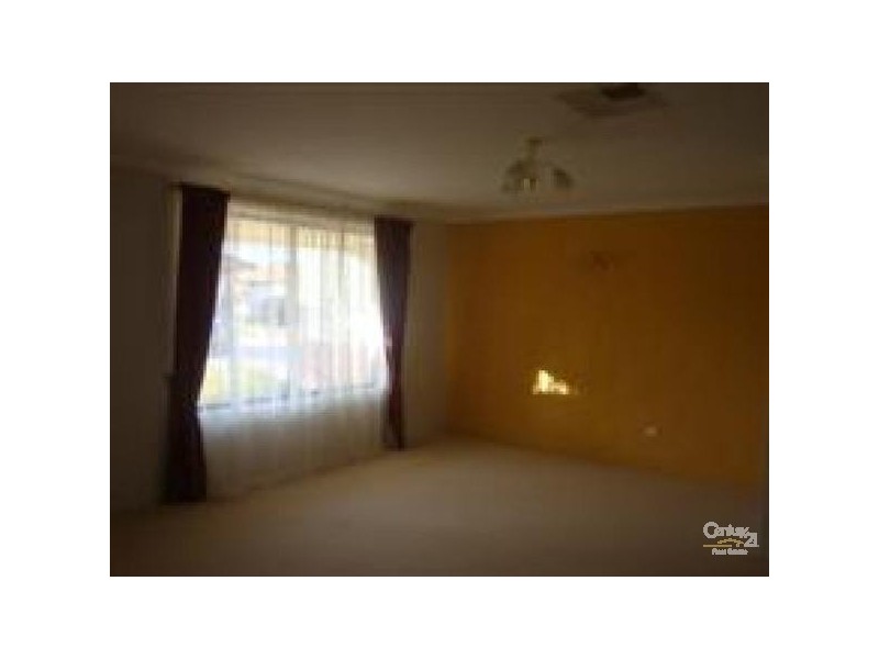 116 San Sebastian Boulevard, Port Kennedy WA 6172