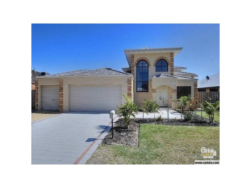 13 Blue Wren Gardens, Coodanup WA 6210