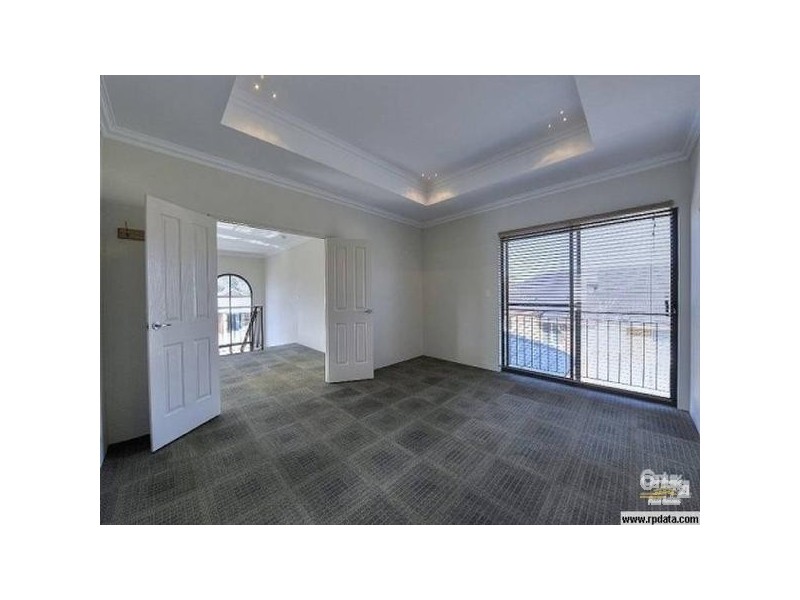 13 Blue Wren Gardens, Coodanup WA 6210