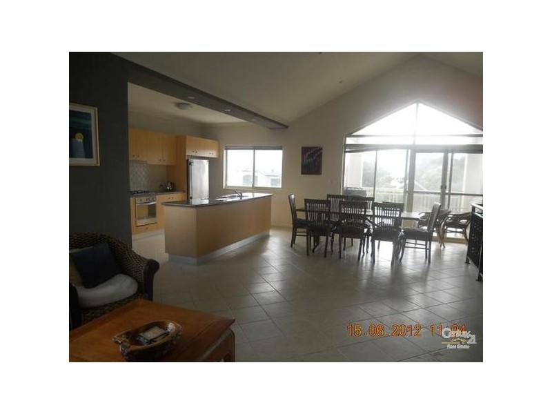 8 Weld Street, Rockingham WA 6168