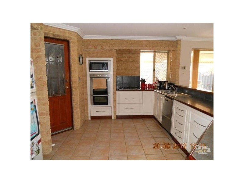 9 Daley Court, Rockingham WA 6168