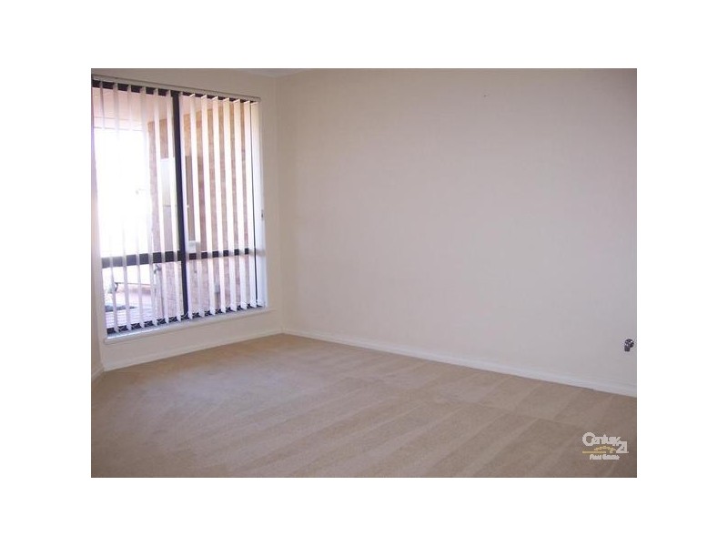 6/21 LaManche Avenue, Port Kennedy WA 6172