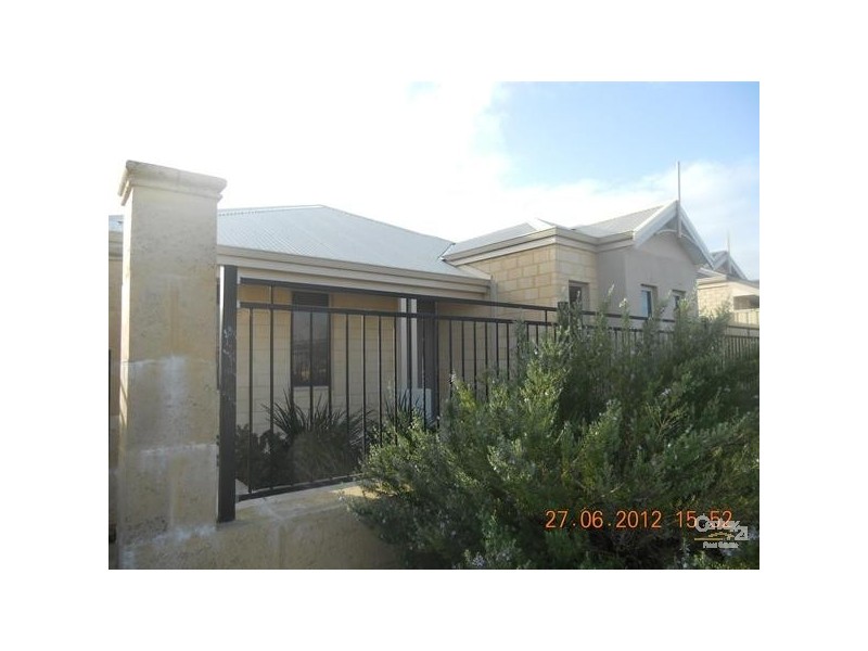 9 Cheney Loop, Secret Harbour WA 6173