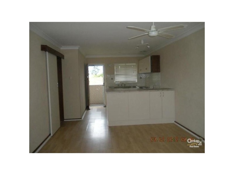 25/4 Minchinson Street, Shoalwater WA 6169