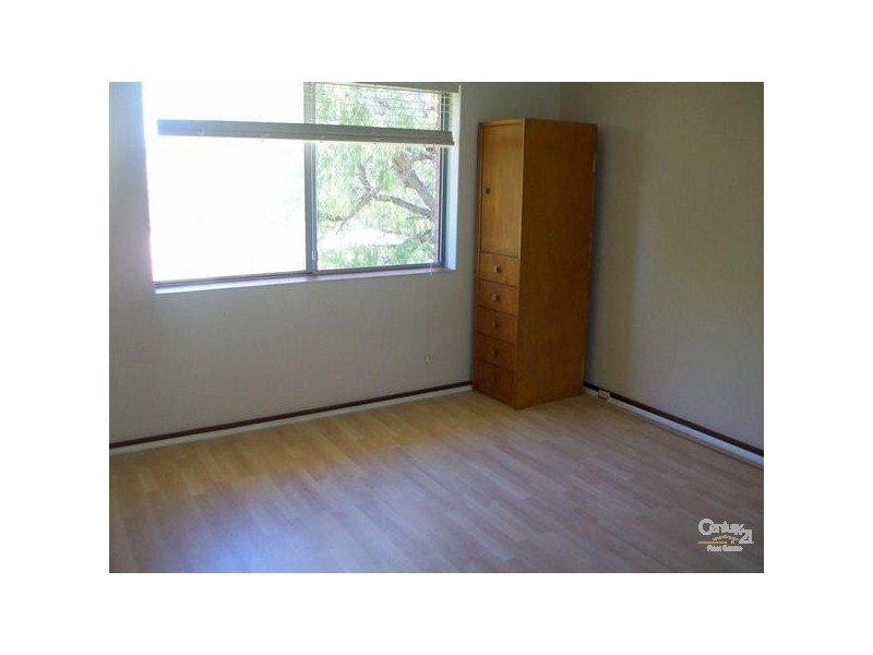 25/4 Minchinson Street, Shoalwater WA 6169