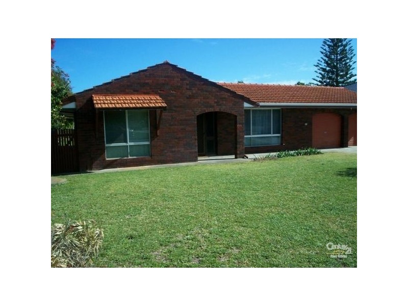 8 Coral Road, Safety Bay WA 6169