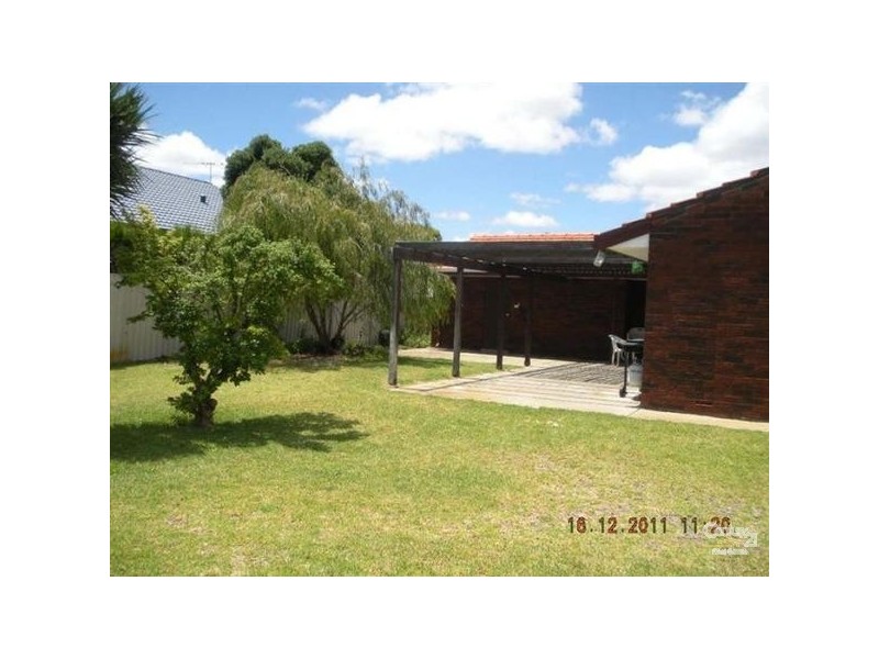 8 Coral Road, Safety Bay WA 6169