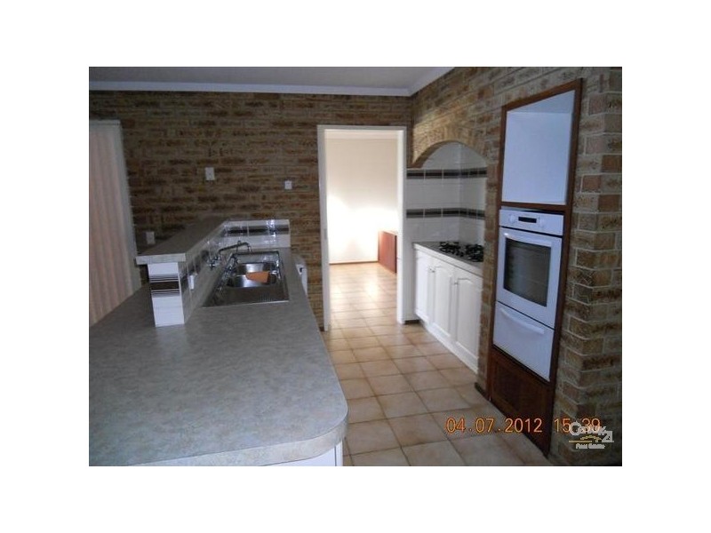 10 Ocean Place, Waikiki WA 6169