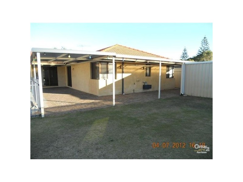 10 Ocean Place, Waikiki WA 6169