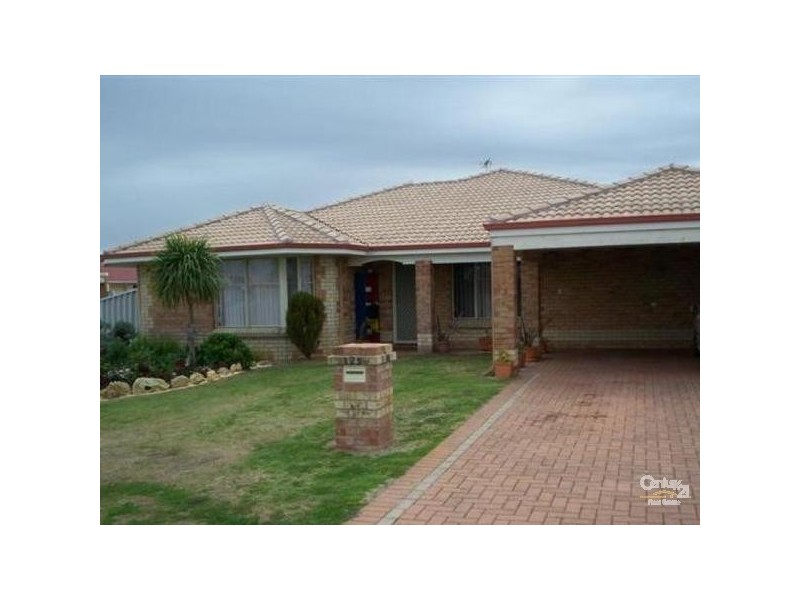 125 Grand Ocean Boulevard, Port Kennedy WA 6172