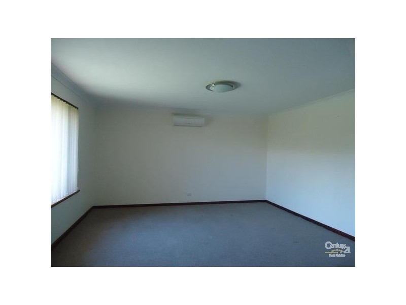 11A Dobson Court, Safety Bay WA 6169