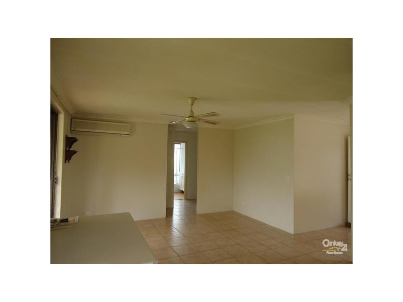 8 Knowle Way, Warnbro WA 6169