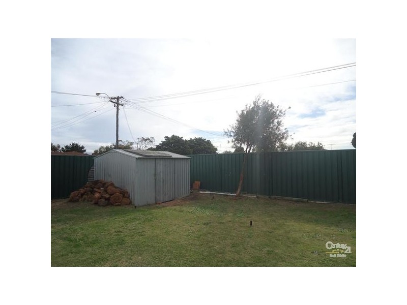 8 Knowle Way, Warnbro WA 6169