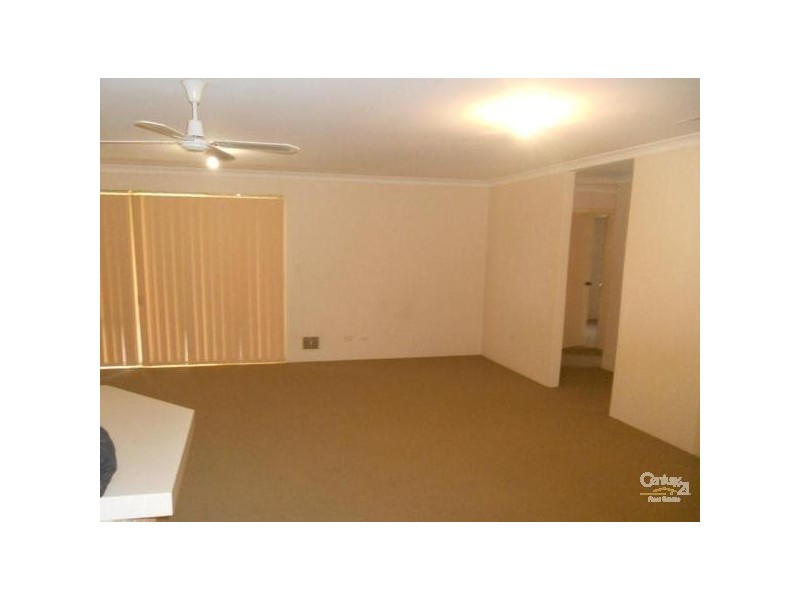 10 Narbonne Gardens, Port Kennedy WA 6172