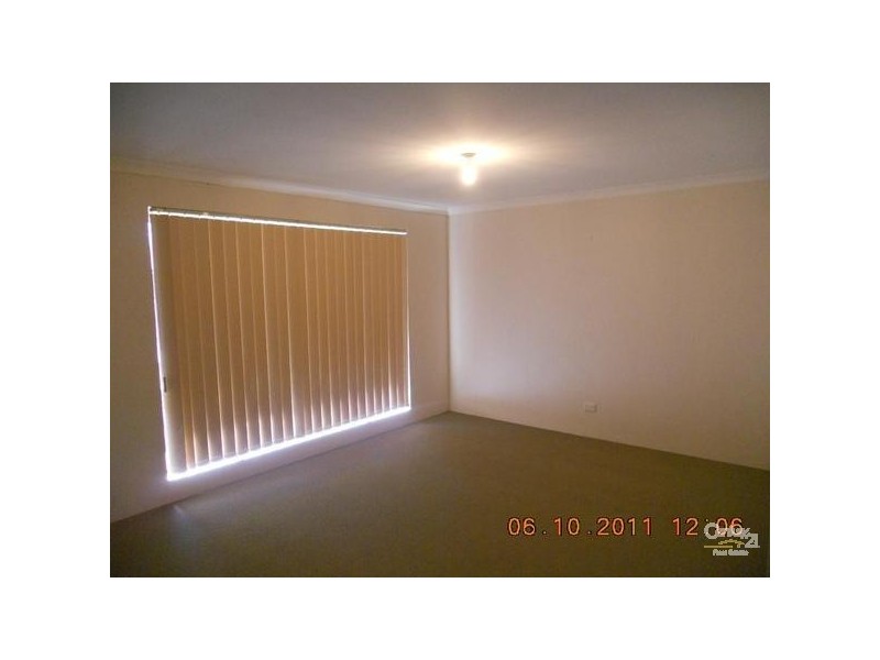 10 Narbonne Gardens, Port Kennedy WA 6172