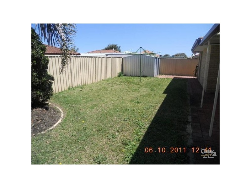 10 Narbonne Gardens, Port Kennedy WA 6172