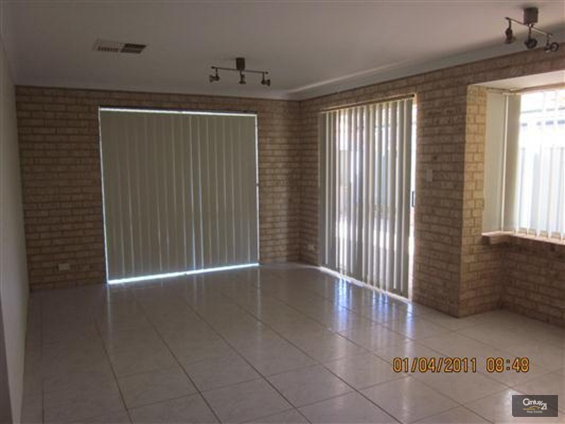 10 Jean Pierre Drive, Warnbro WA 6169