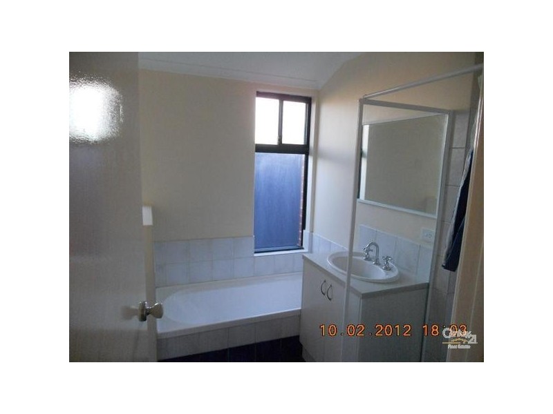 7 Seaspray Place, Waikiki WA 6169