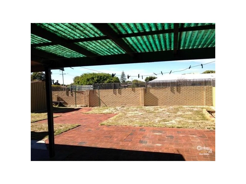 7 Short Street, Safety Bay WA 6169