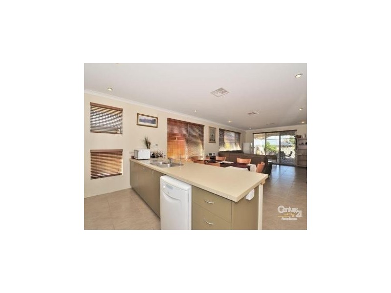 4 Seaford Lane, Secret Harbour WA 6173