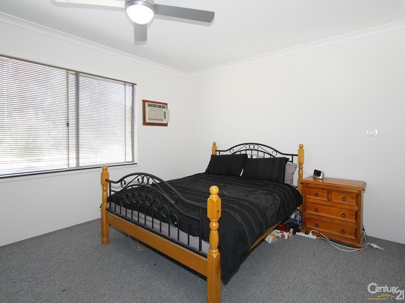 18 Swamp Gum Road, Oakford WA 6121