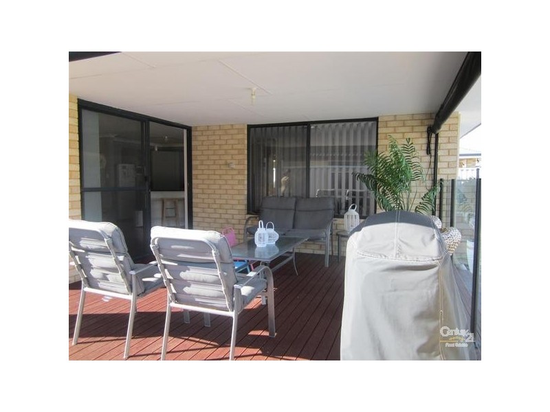 20 Merrimac Loop, Rockingham WA 6168