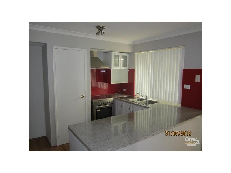 2/25 Penang Loop, Warnbro WA 6169