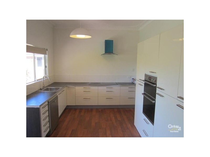 210 Safety Bay Road, Safety Bay WA 6169