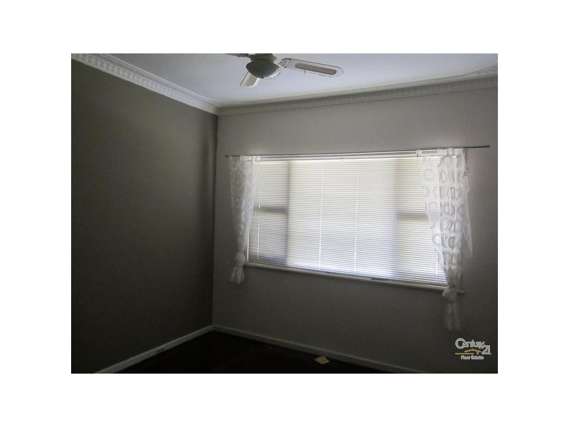 210 Safety Bay Road, Safety Bay WA 6169