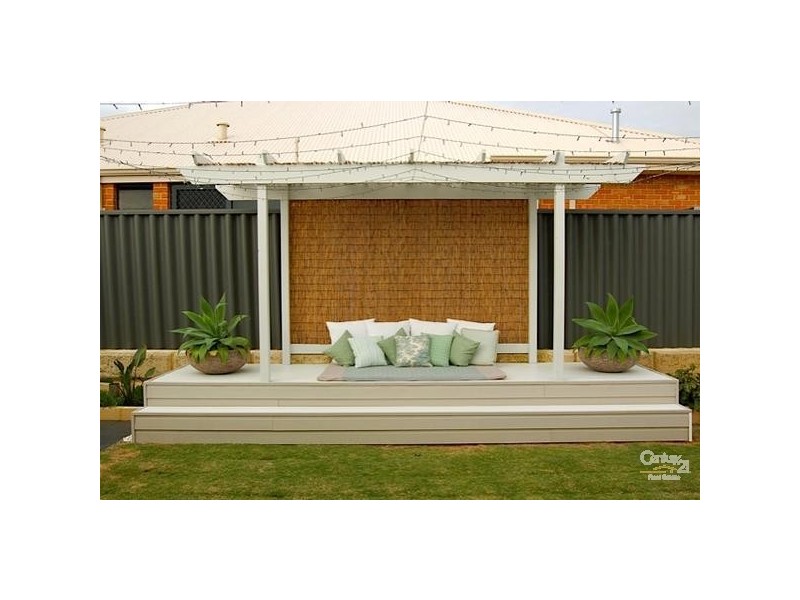 24 Salton Street, Secret Harbour WA 6173