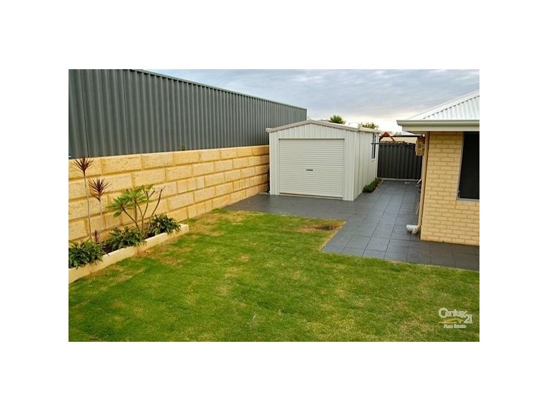 24 Salton Street, Secret Harbour WA 6173